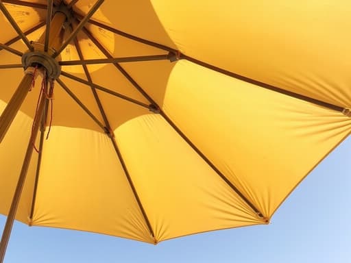 해변 우산, 야외 장비, 한낮의 밝은 실내, 밝고, 현실적인